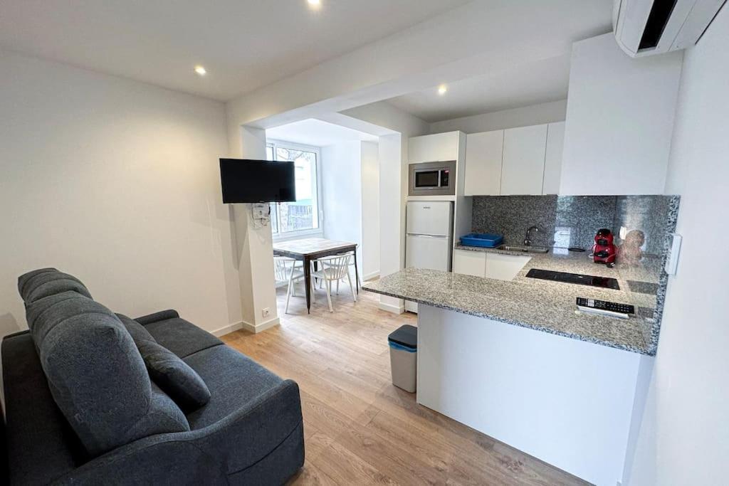 Can Romy Appartement T2D - A 80M De La Plage De Cala Montgo Ля Эскала Экстерьер фото