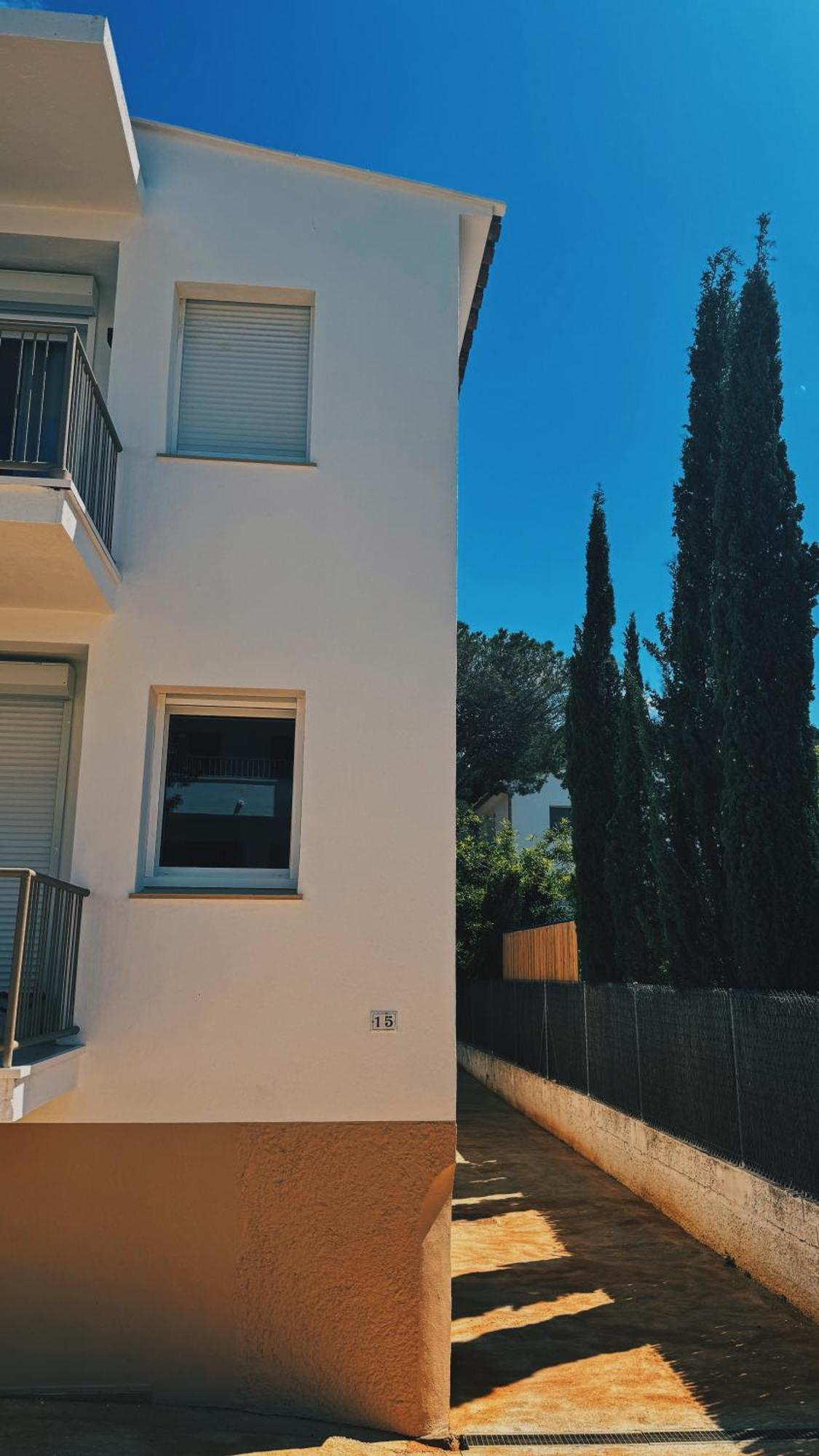 Can Romy Appartement T2D - A 80M De La Plage De Cala Montgo Ля Эскала Экстерьер фото